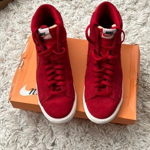 2015
Blazer Mid Premium Vintage 'Gym Red'